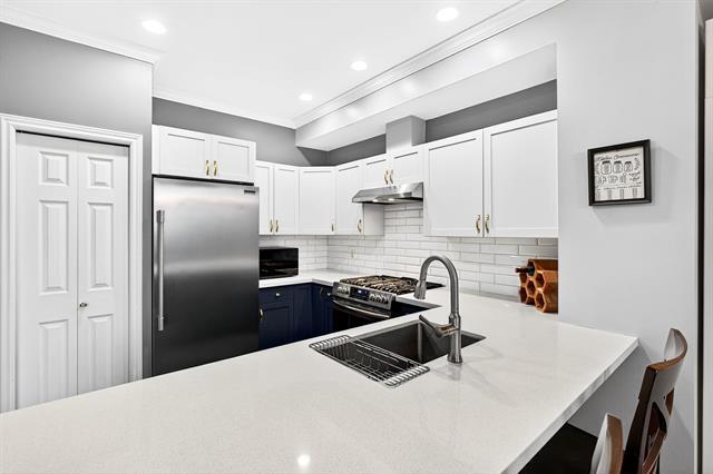 Photo du bâtiment - 5900-5900 Jinkerson Rd