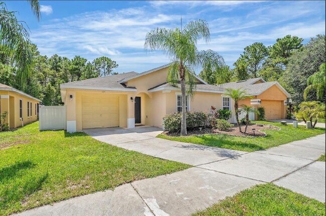 Foto del edificio - 131 Sandy Ridge Dr