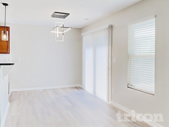 Building Photo - 3620 Ernie Dr