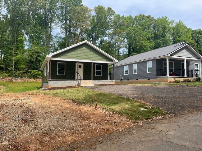Building Photo - 120 Sunset Ave