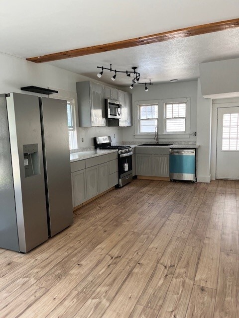 Kitchen - 2314 S Burdick St