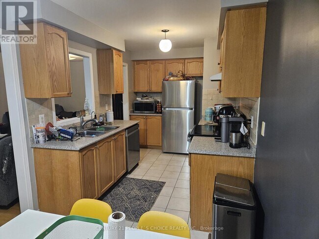 Building Photo - 1305 Brandon Terrace