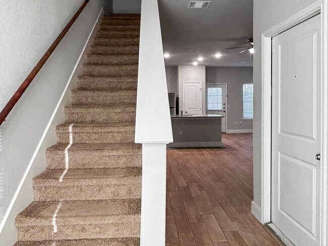 Foto del edificio - Charming Townhome Near I-35 & Randolph AFB