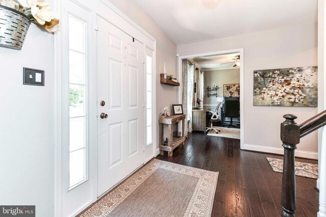 Building Photo - 6412 Gristmill Square Trce