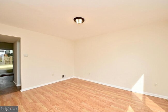 Building Photo - 2165 Ferguson Pl