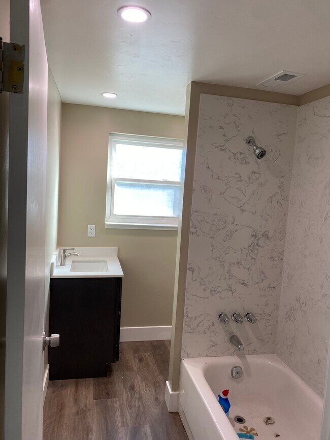 Foto del edificio - 10171 La Gloria Way