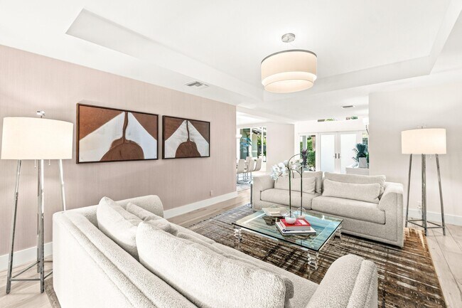 Foto del edificio - 2367 Queen Palm Rd