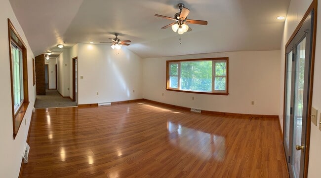 Photo - 189 Wible Run Rd Apartment