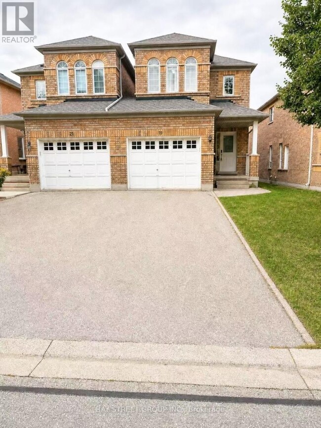 Building Photo - 19 Casabel Dr