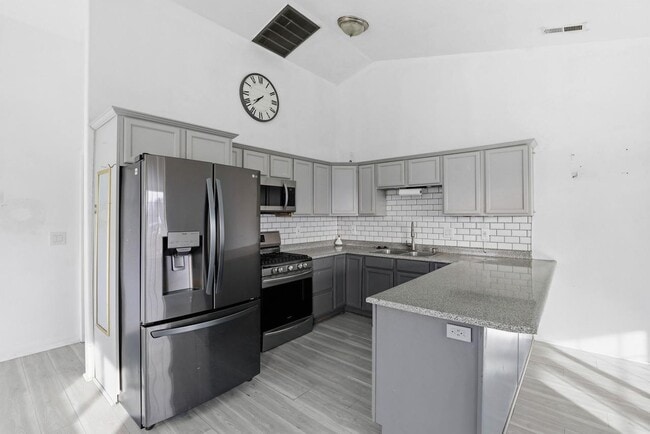 Building Photo - 3465 Avenue C