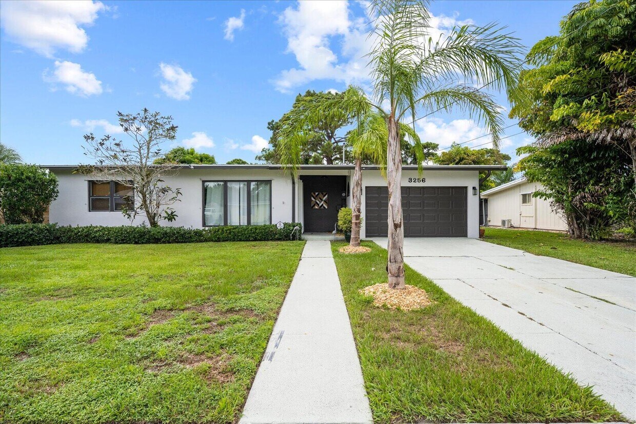 Foto principal - 3256 SE Monte Vista St