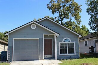 Building Photo - 10178 Geni Hill Cir N