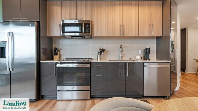 Building Photo - 5201 Leesburg Pike