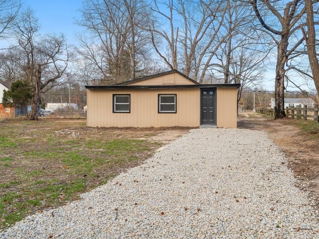 Building Photo - Secluded & Stunning: Move-In Ready 3-Bedroom Home with Bonus Rooms & Private Yard