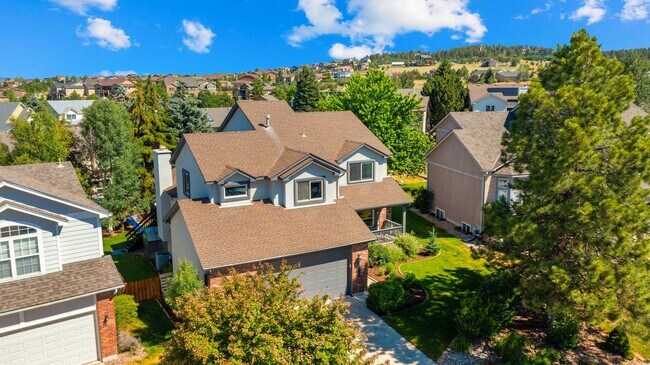 Foto del edificio - 15390 Paddington Cir