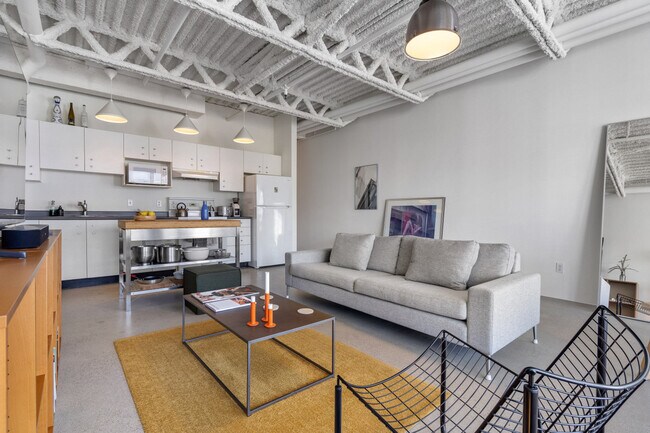 Photo du bâtiment - 350 E 2nd Ave