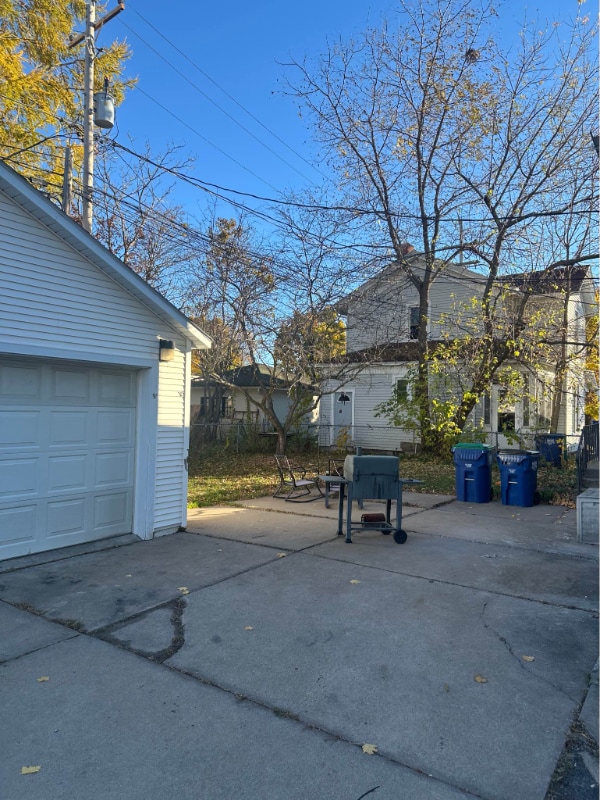 Building Photo - 526 McClellan St