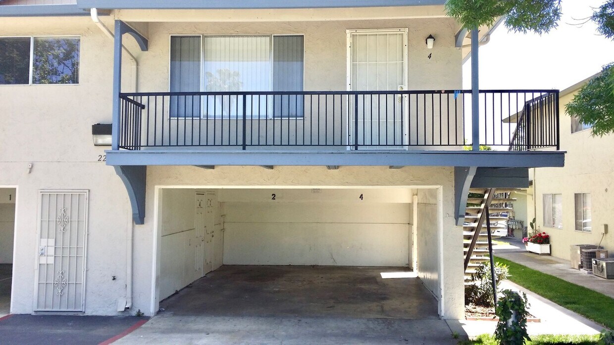 Primary Photo - 2 Bedroom 1 Bathroom Condo in Antioch - CO...