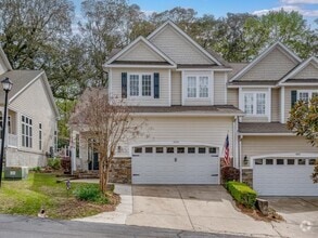 Building Photo - 1633 Cross Pointe Way