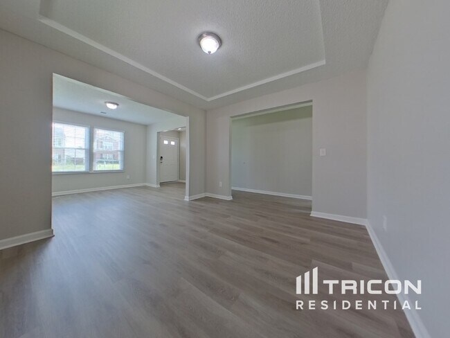 Foto del edificio - 113 Fox Grove Cir