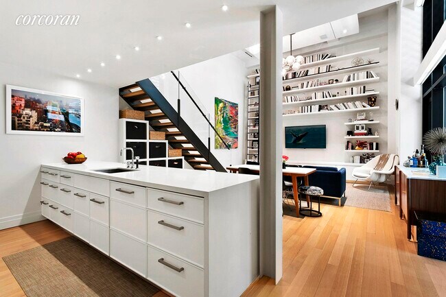 Foto del edificio - 421 Hudson St
