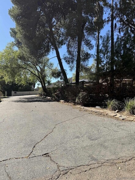 Foto del edificio - 12118 Poway Rd