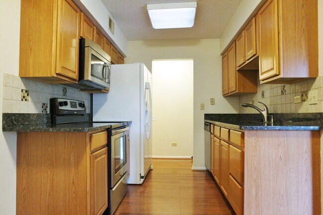 Building Photo - 1033 Buccaneer Dr