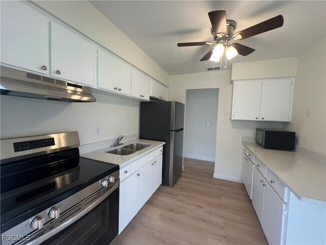 Foto del edificio - 16 Tangerine Ct