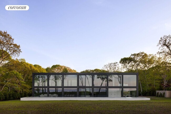 Foto del edificio - 32 Hedges Banks Dr
