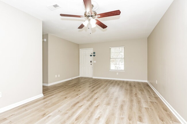 Building Photo - 141 Bill Stewart Blvd