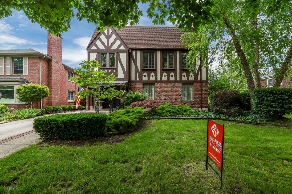 760 Harcourt Rd, Grosse Pointe Park, MI 48230 House Rental in Grosse