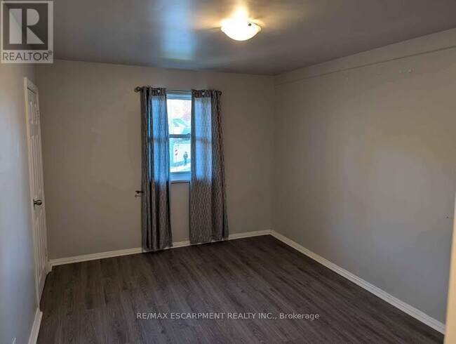 Photo du bâtiment - 134 Queen St