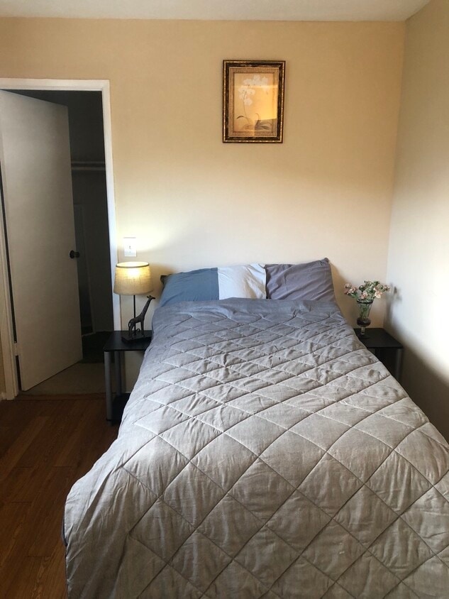 Foto del edificio - 6142 Leyte St