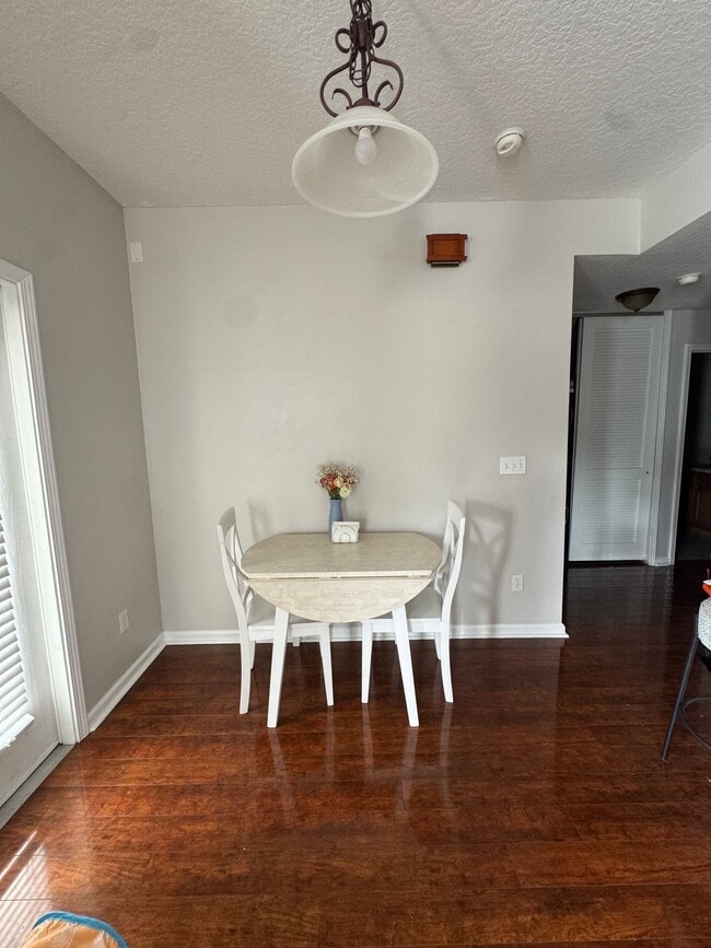 Building Photo - 575 Oakleaf Plantation Pkwy