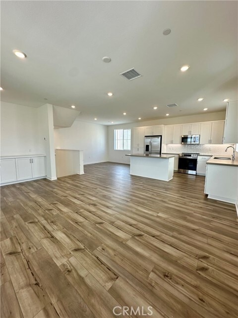 Building Photo - 5974 Altyn Dr