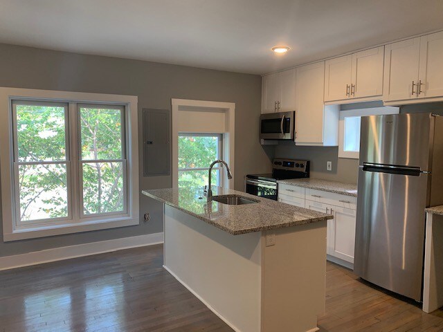 Foto principal - 2128 W Cary St