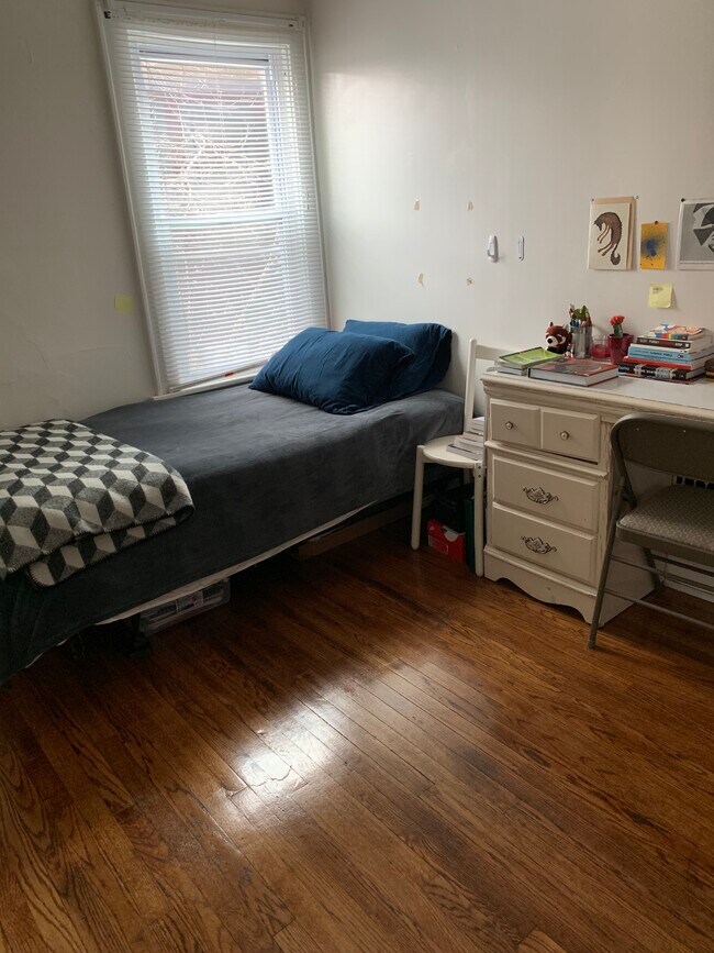 Foto del edificio - 624 Westcott St