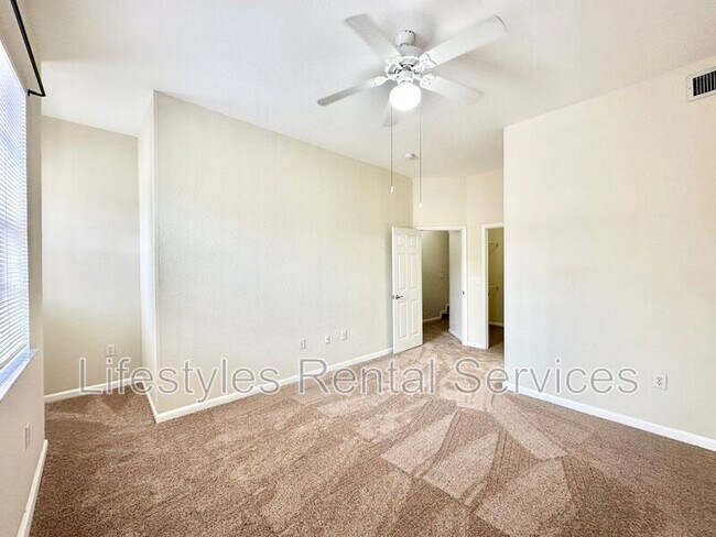 Building Photo - 10075 Gate Pkwy N