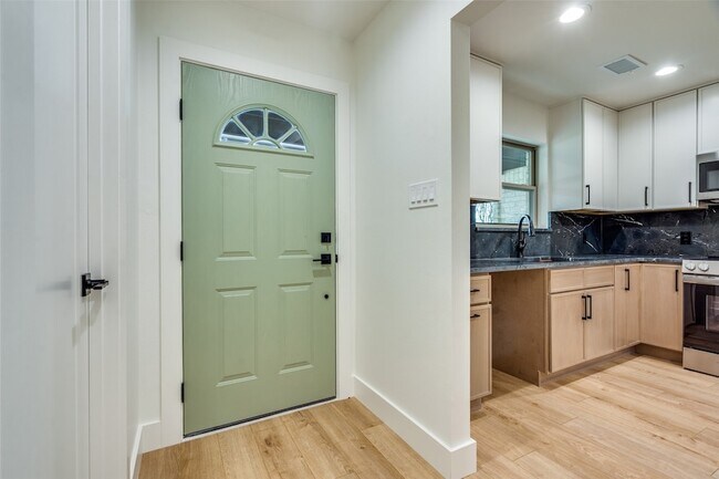 Foto del edificio - 1215 Mill Valley Dr