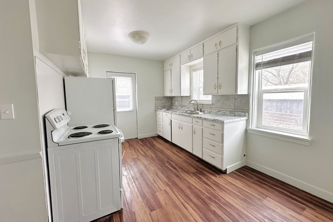 Foto del edificio - 1333 N. Main Street