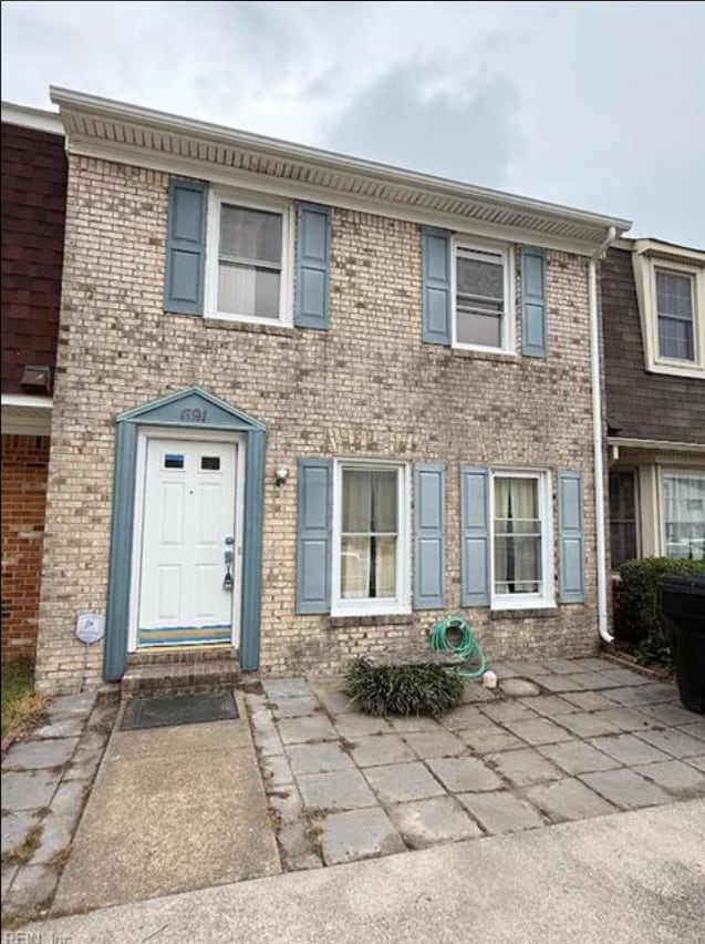 Building Photo - 691 Biltmore Dr