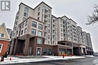 Building Photo - 2486-2486 Old Bronte Rd