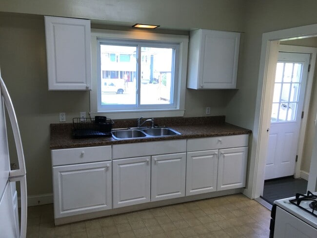 Foto del edificio - 3 Bed 1.5 Bath Single Family Home for Rent in Butler, PA