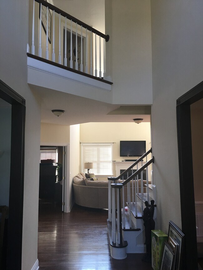 Building Photo - 5009 Groves Edge Ln