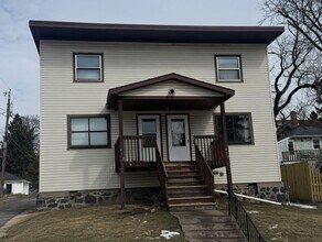 Building Photo - 412 N 15th Ave E