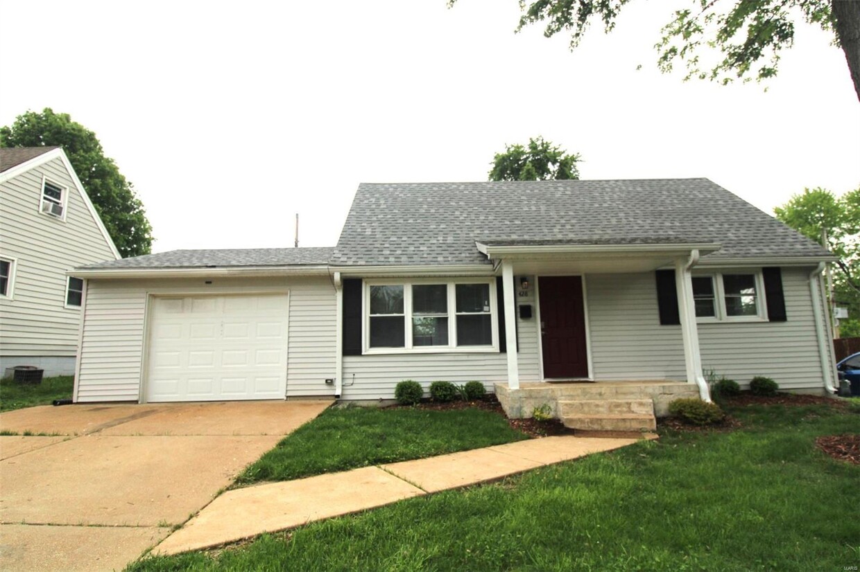 Primary Photo - 428 Chamberlin Dr