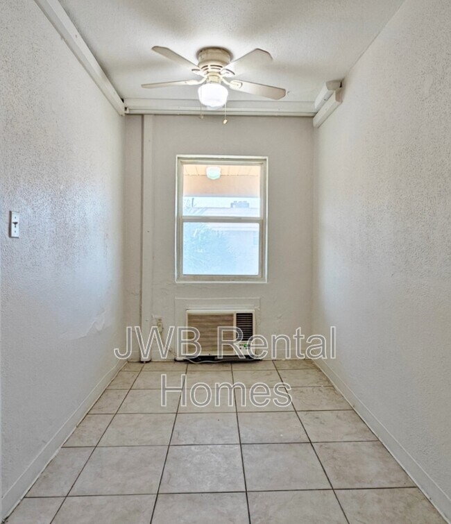Foto del edificio - 224 16th Ave N