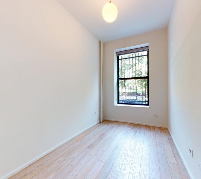 Building Photo - 0 bedroom in New York NY 10025