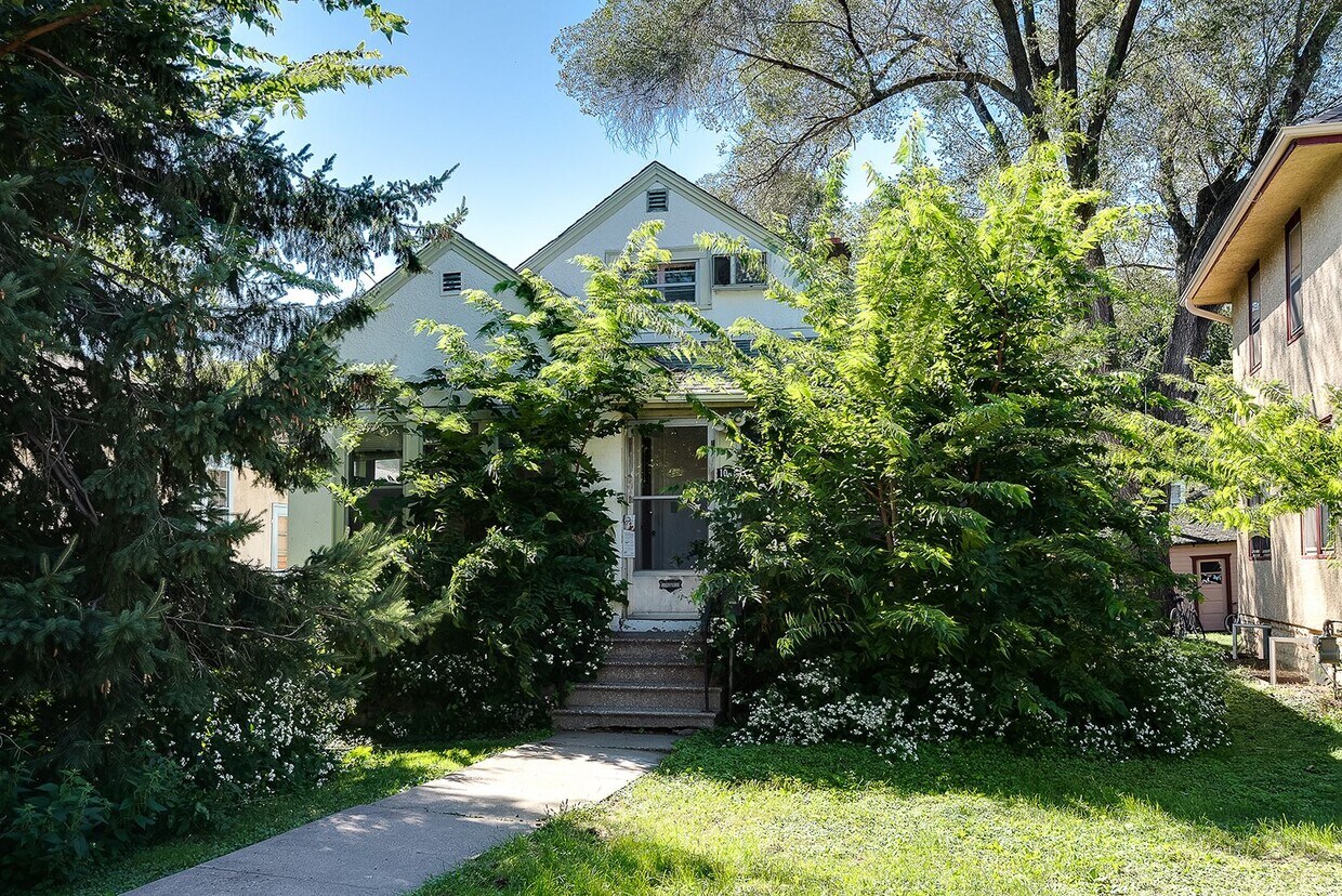 Foto principal - 1065 25th Ave SE