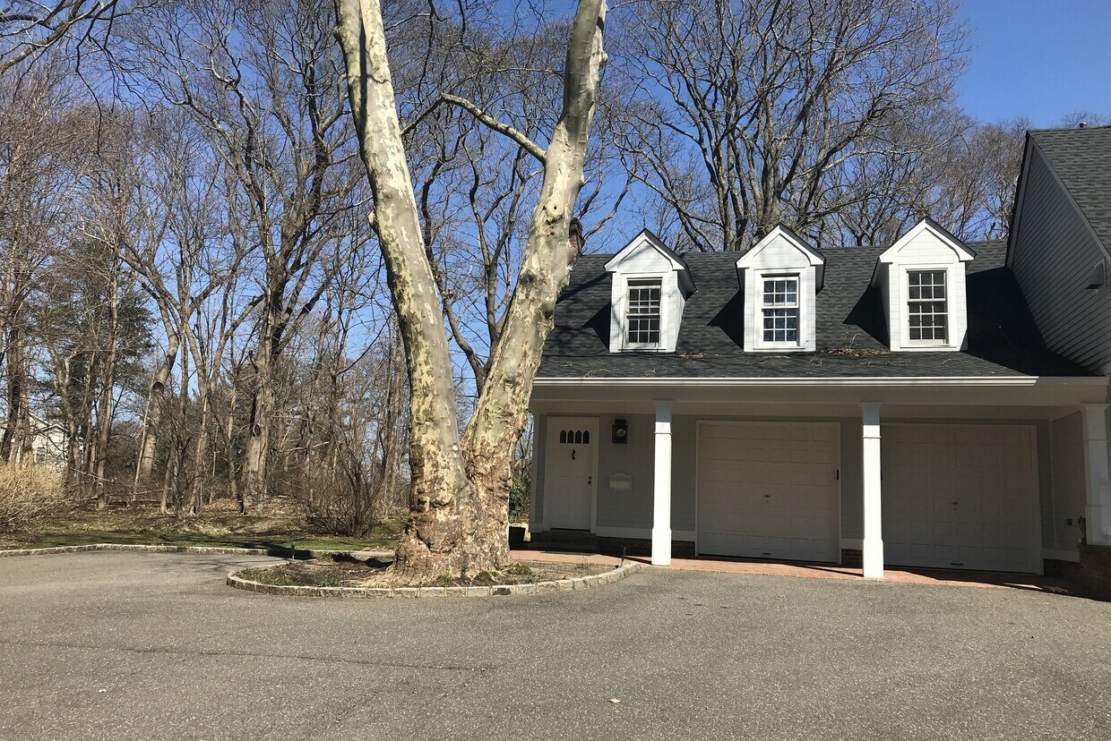 44 Goose Hill Rd, Cold Spring Harbor, NY 11724 House Rental in Cold Spring Harbor, NY